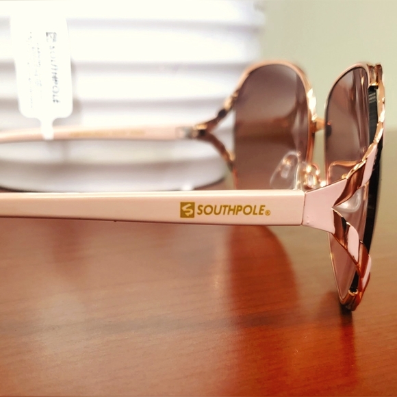 Southpole 1027SP Vented Metal UV Protective Round Sunglasses for Women - Picture 5 of 9